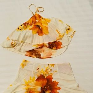 Forever 21 floral crop top set size  small